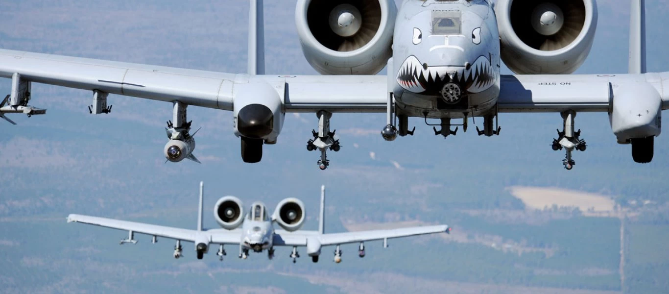 A-10 Warthog: Το αγαπημένο μαχητικό των... στρατιωτών (βίντεο)